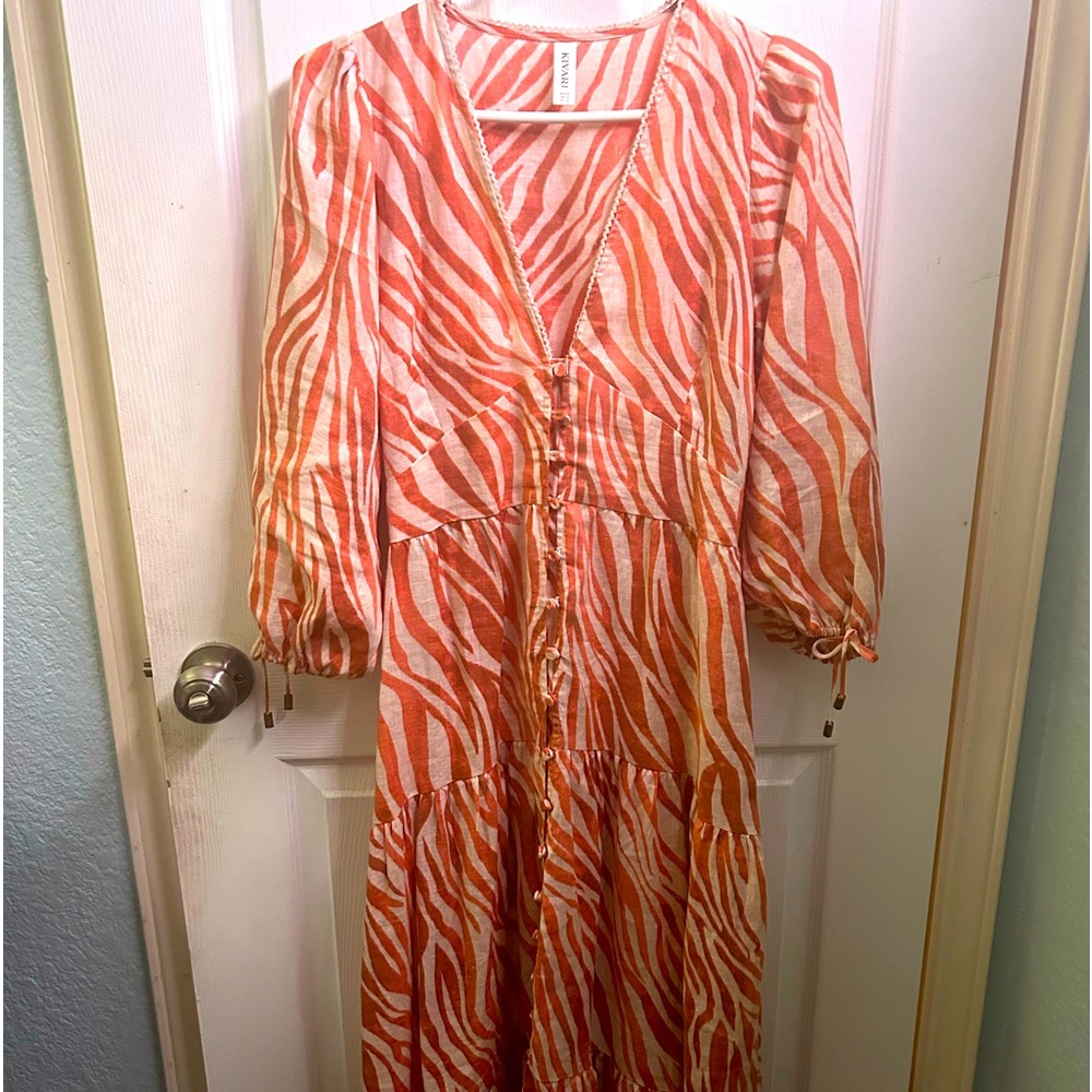KIVARI Dress
